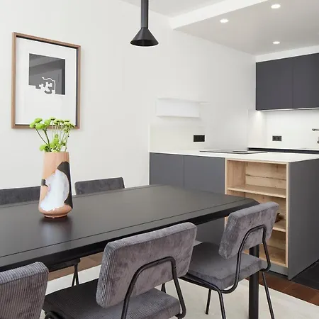 Elkano By Feelfree Lägenhet