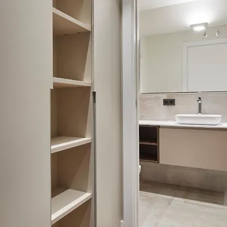 Elkano By Feelfree Сан-Себастьян