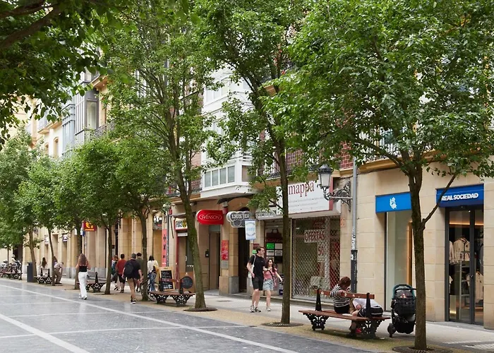 Elkano By Feelfree Апартаменти